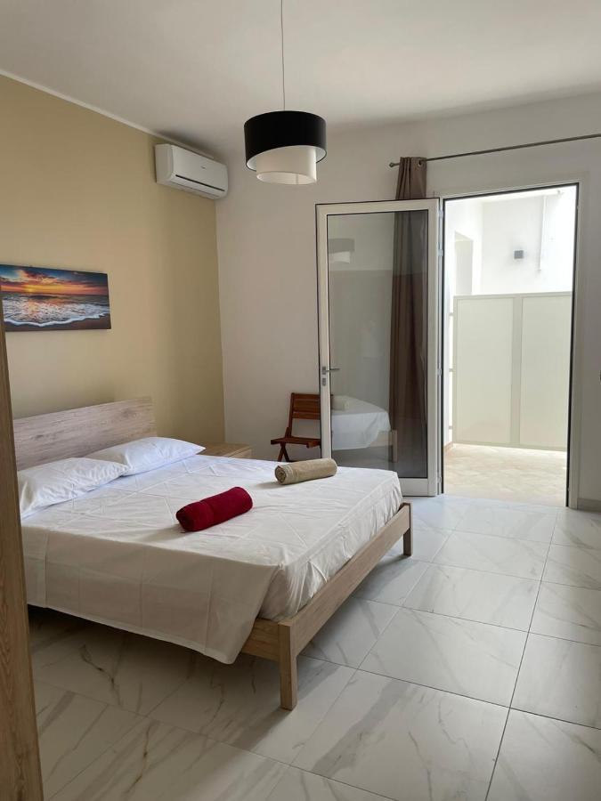 Camere Lorenzo Porto Cesareo Exterior photo
