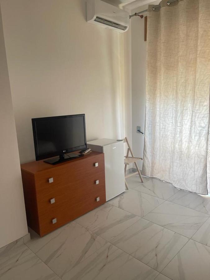Camere Lorenzo Porto Cesareo Exterior photo